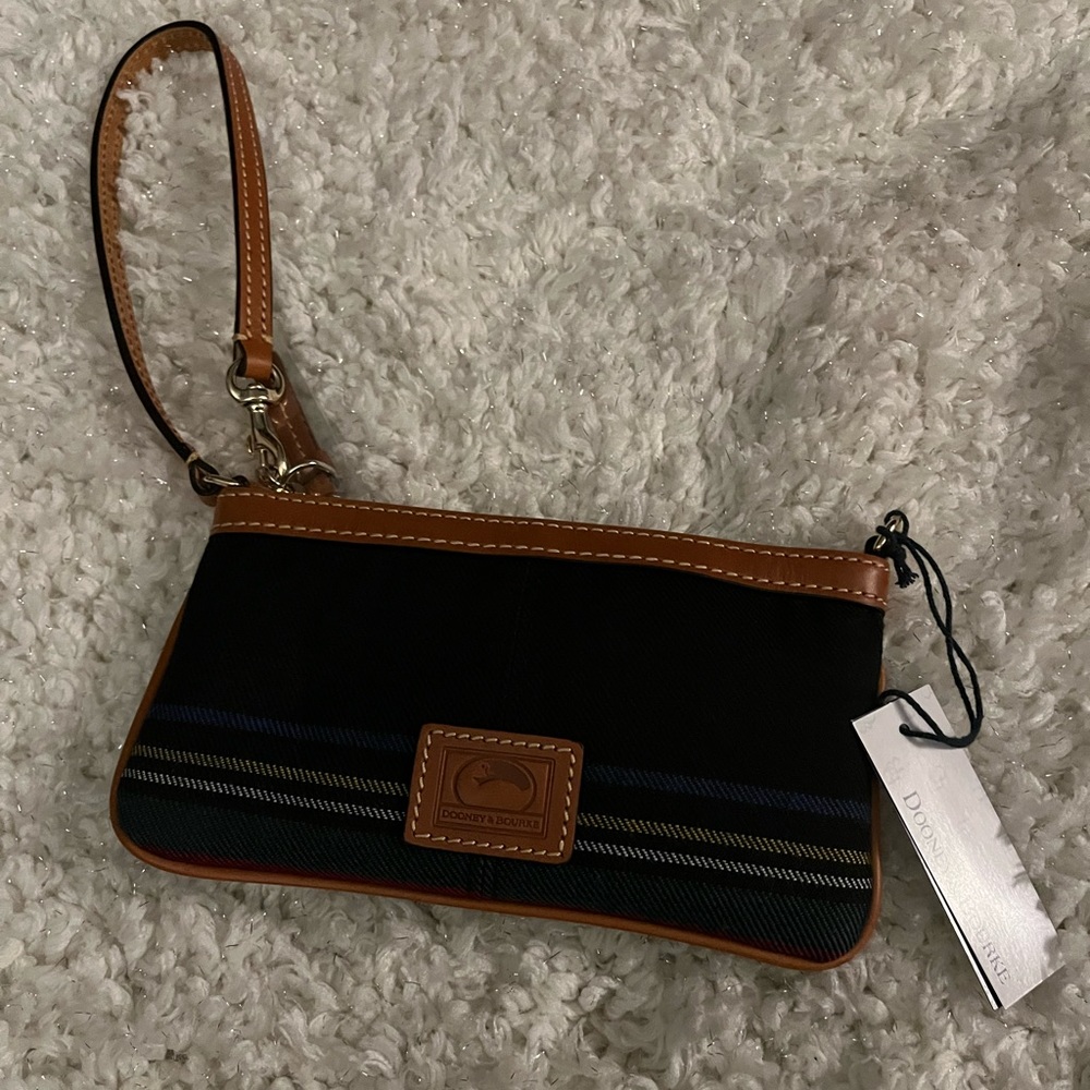 NWT Black Striped Dooney and Bourke Large Zip Wristlet